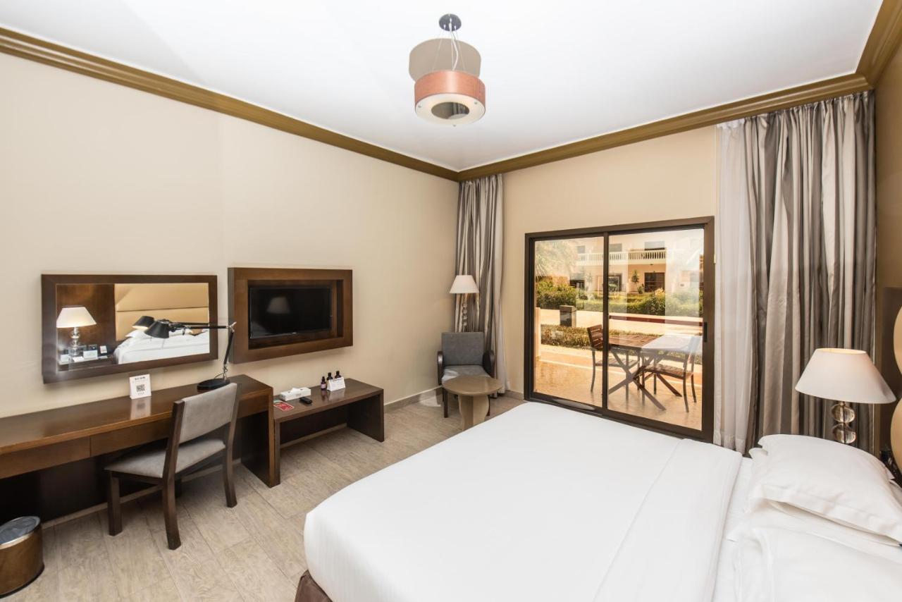 Bm Beach Resort Ras al-Khaimah Esterno foto