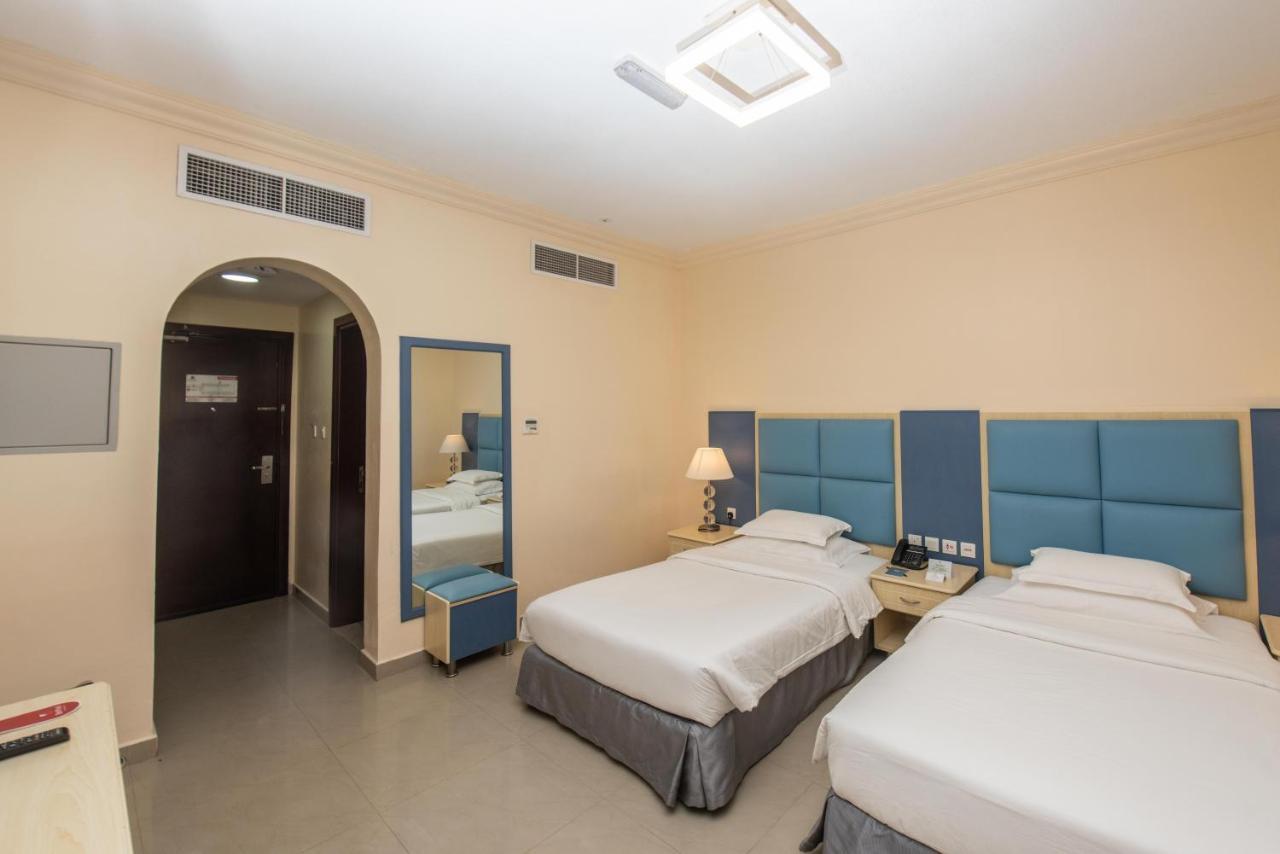 Bm Beach Resort Ras al-Khaimah Esterno foto